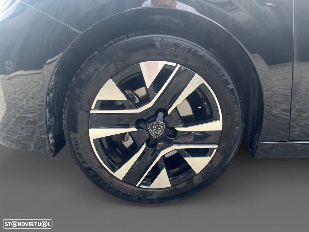 Peugeot 208 1.2 PureTech Allure - 14