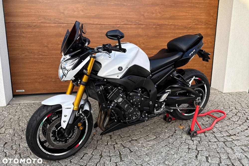 Yamaha FZ8 - 19