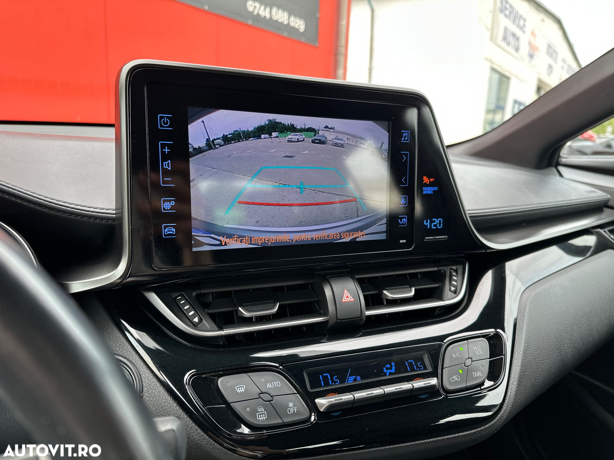Toyota C-HR 1.8 HSD 122 CP 4x2 CVT Style - 11