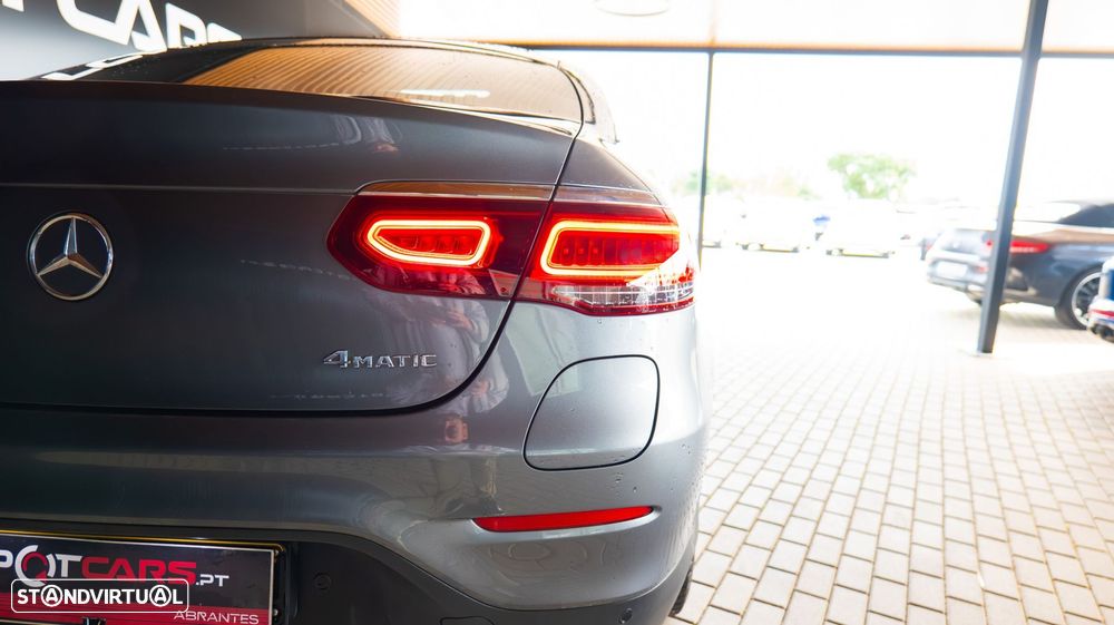 Mercedes-Benz GLC 300 de Coupe 4Matic 9G-TRONIC AMG Line Plus - 38