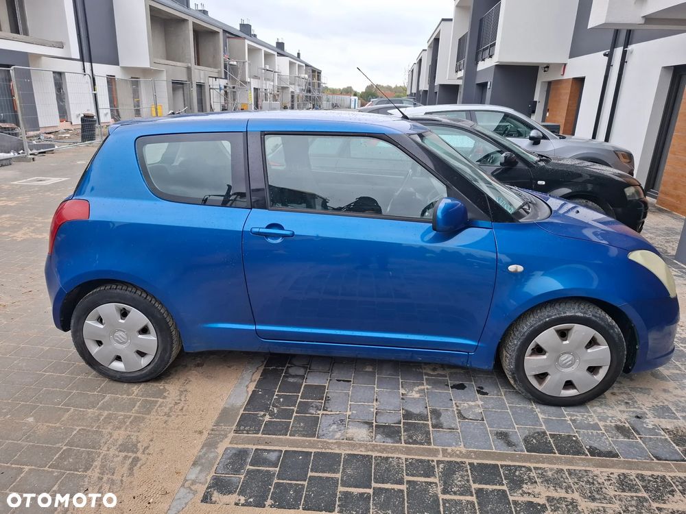 Suzuki Swift - 2