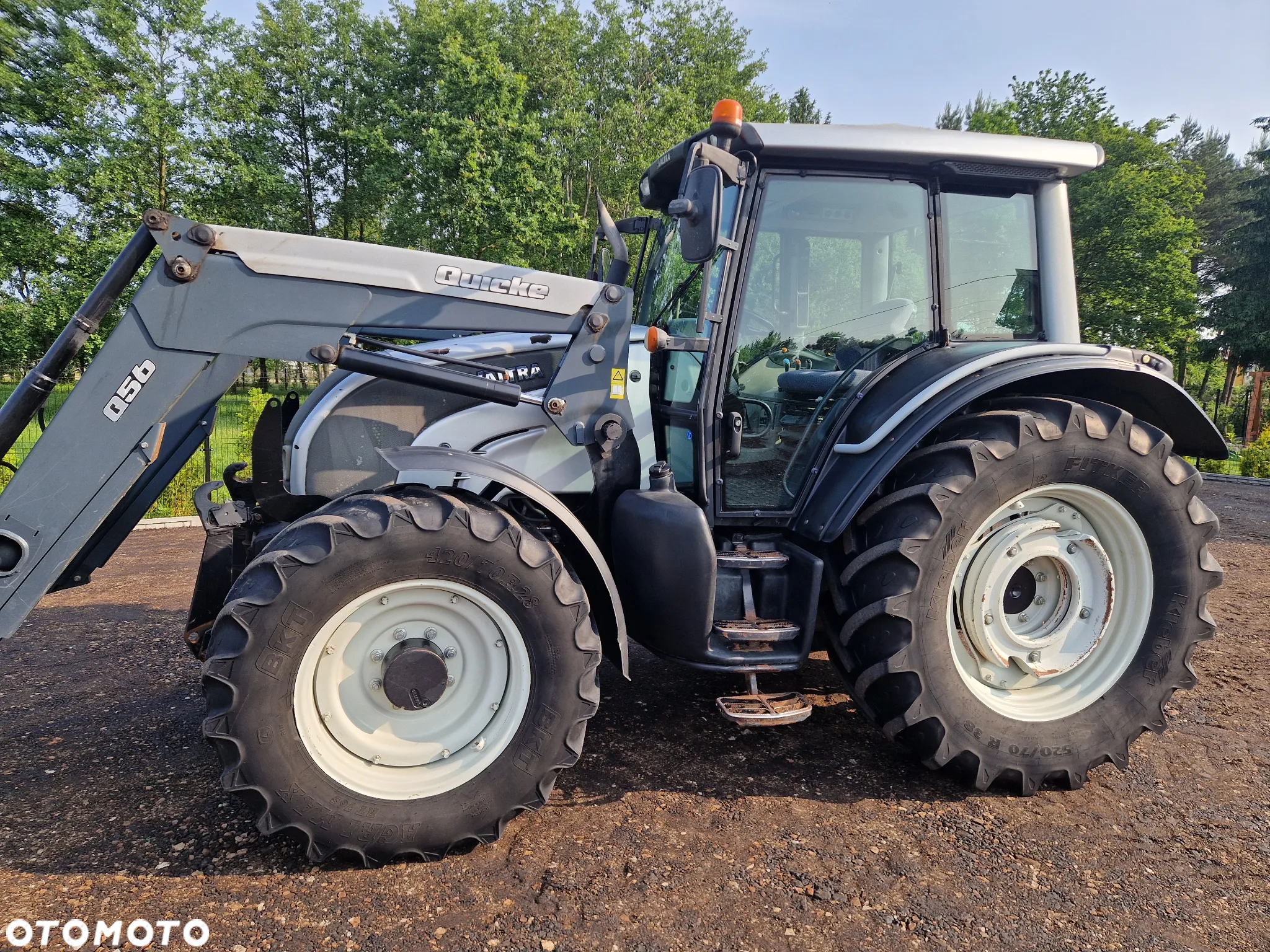Valtra N121 HiTech - 3