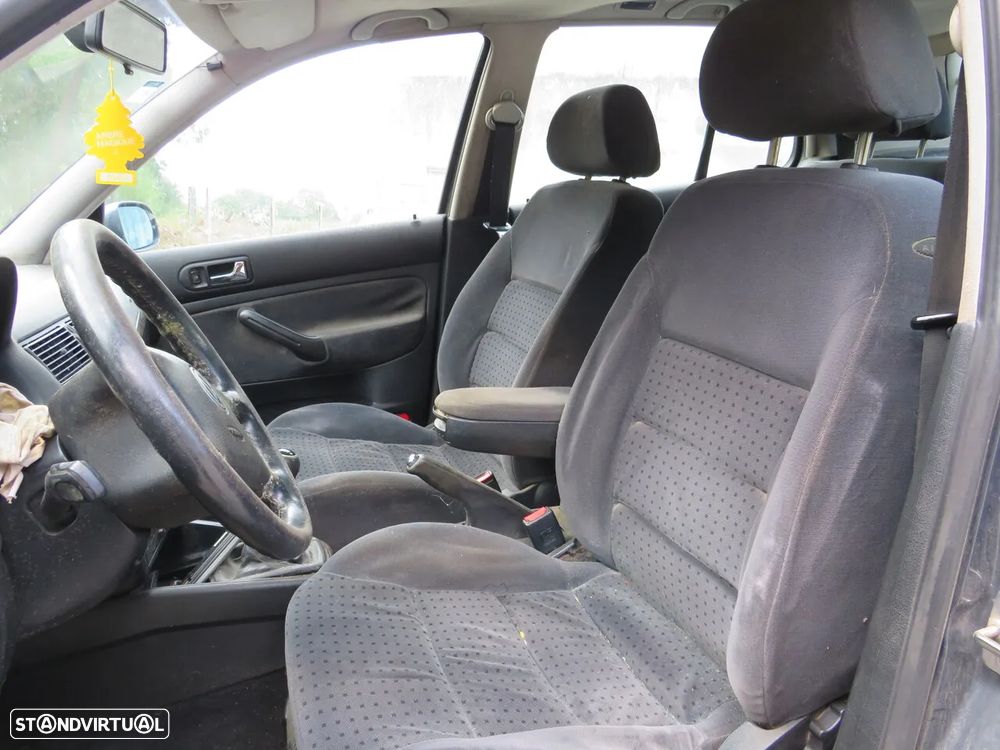 Volkswagen Golf IV 1.4 75Cv 1998- Peças Usadas (9393) - 6