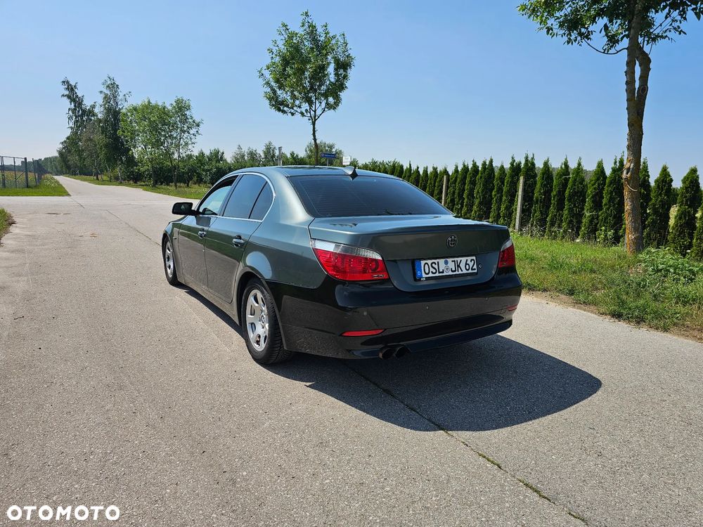 BMW Seria 5 520i - 7