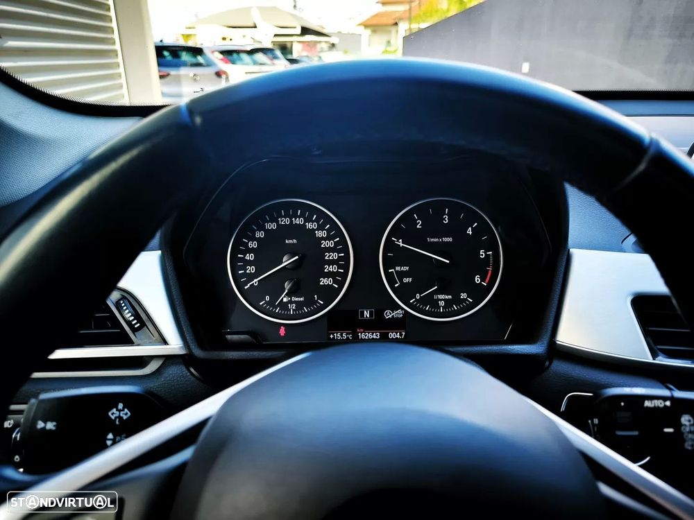 BMW X1 16 d sDrive Line xLine - 43