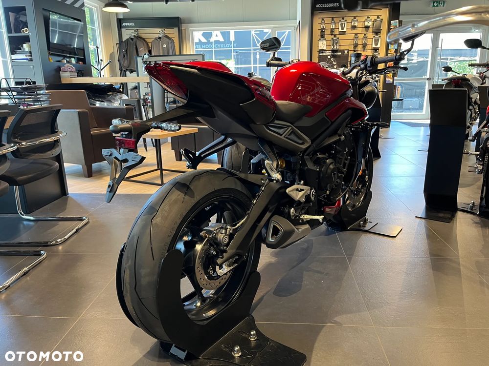 Triumph Street Triple - 7