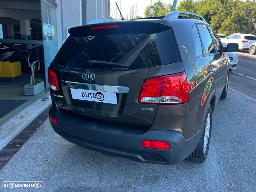 Kia Sorento 2010 photo 3