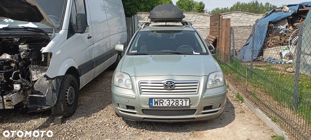 Toyota Avensis 1.8 VVT-i Sol - 1