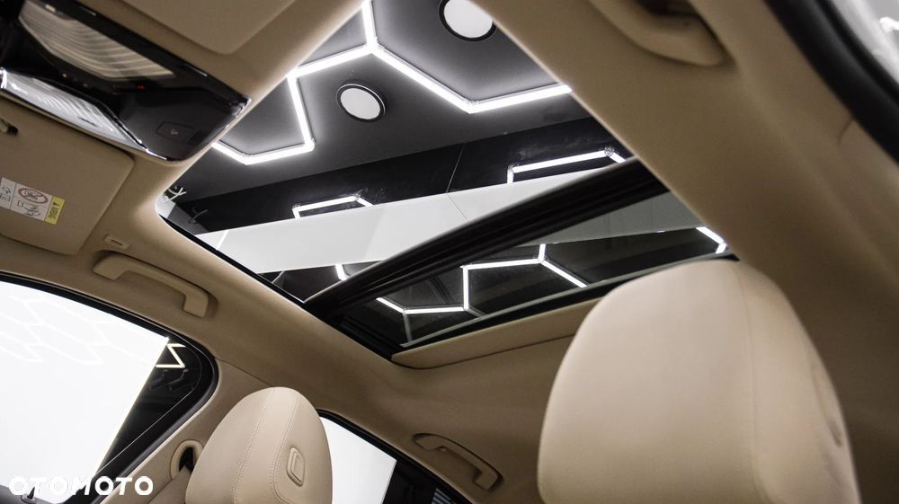 BMW Seria 3 330e Sport - 5