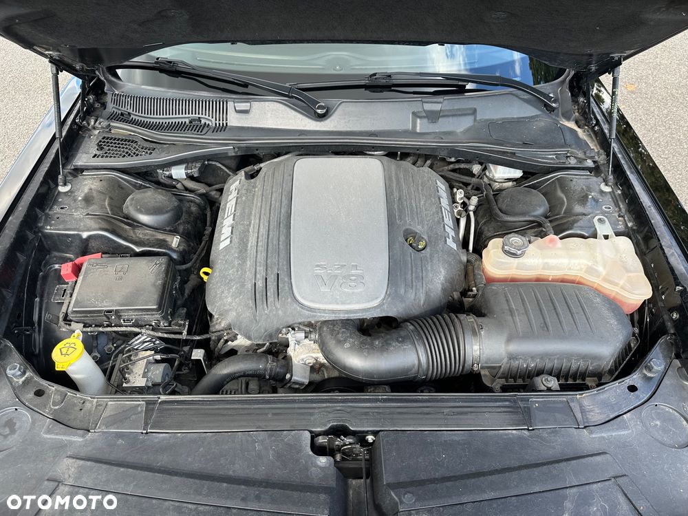Dodge Challenger 5.7 R/T - 40