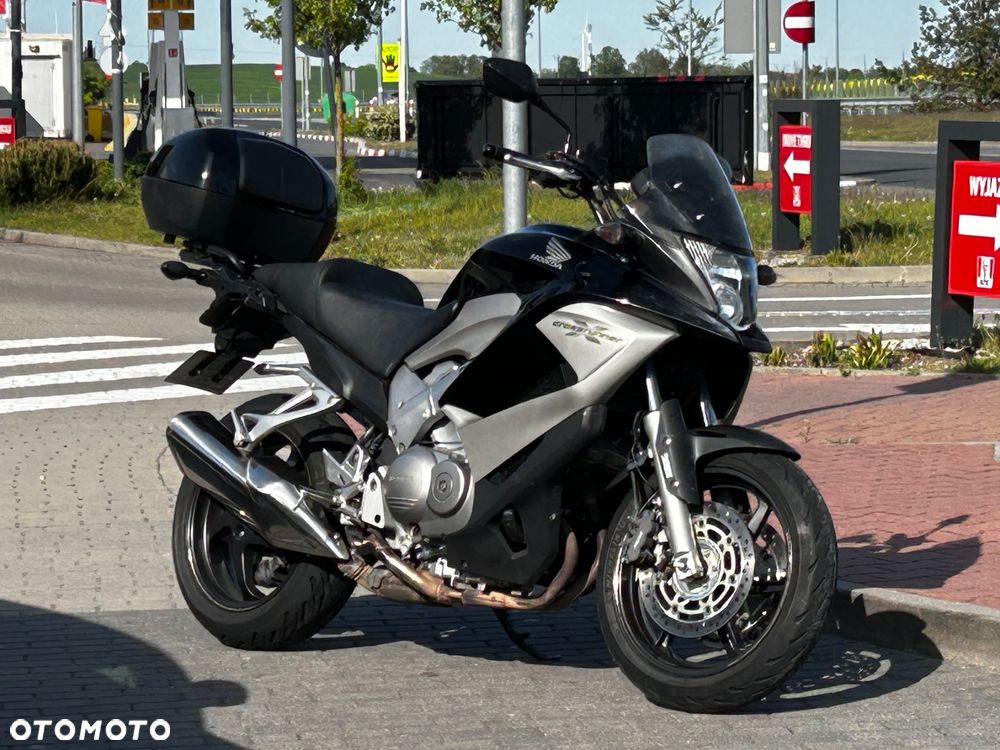 Honda VFR - 10