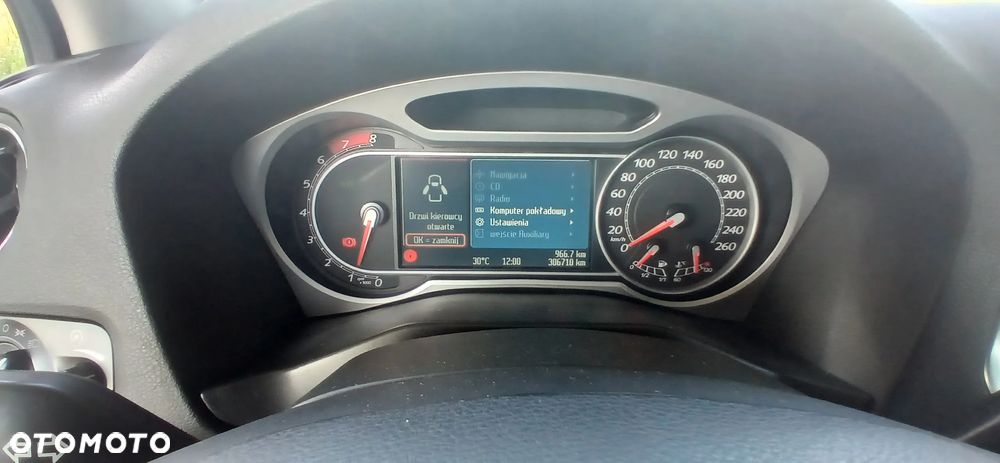 Ford Mondeo 1.8 Ambiente - 10