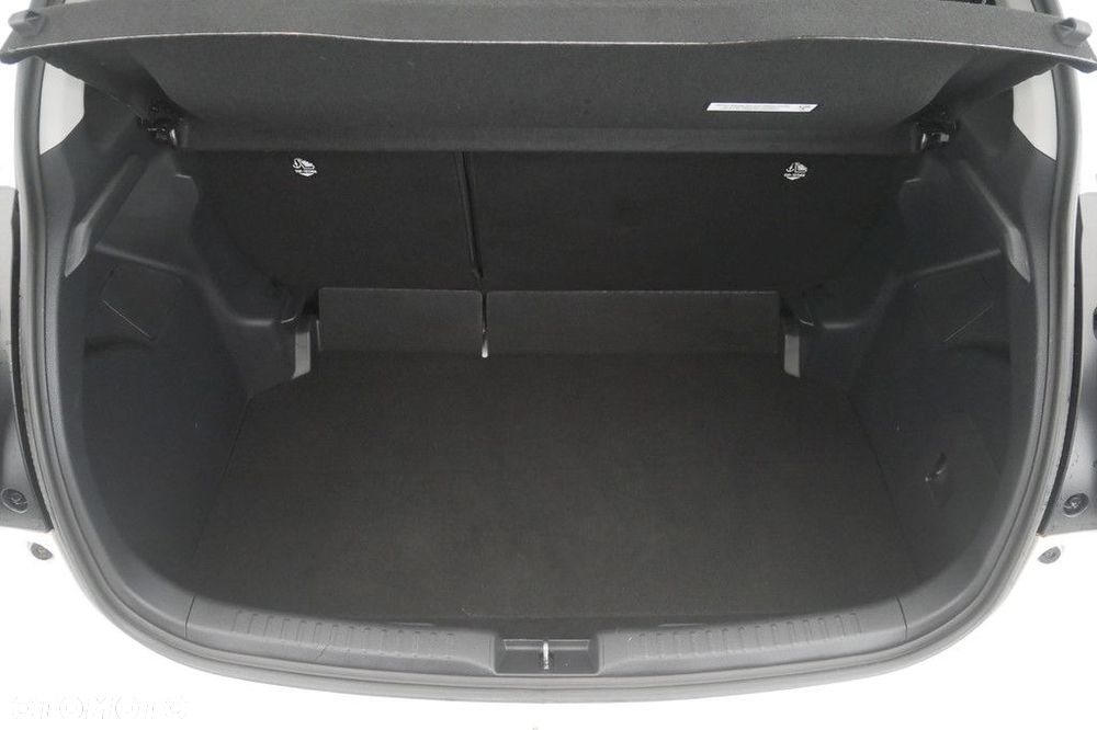 Toyota Yaris - 16
