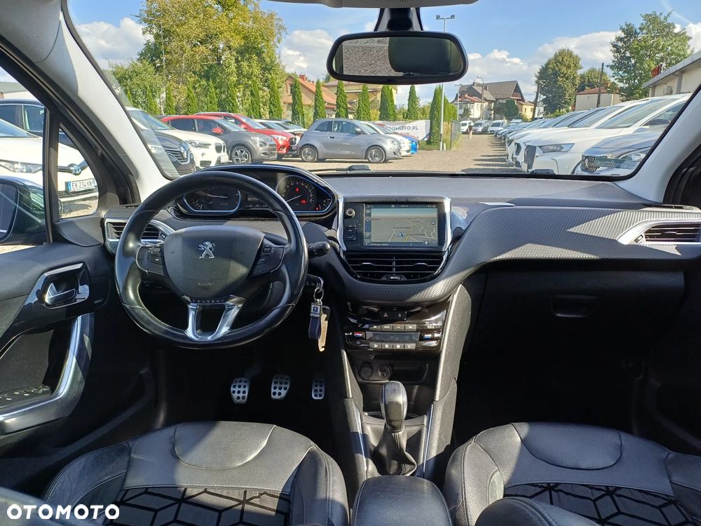 Peugeot 208 1.2 PureTech Allure S&S - 20