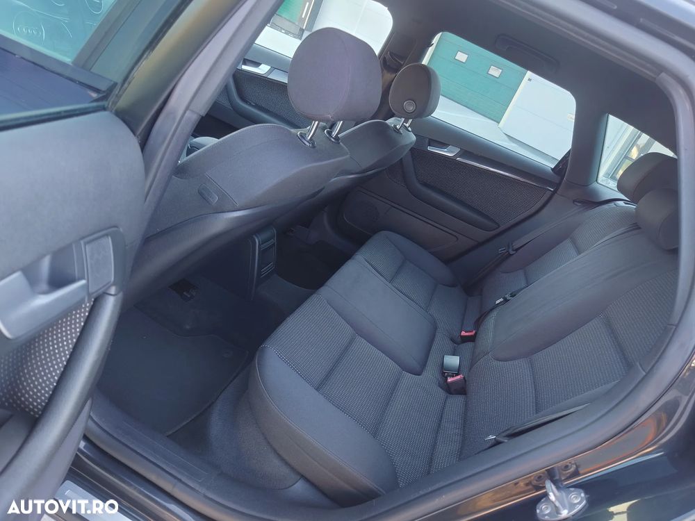 Audi A3 2.0 TFSI Quattro Ambiente - 12