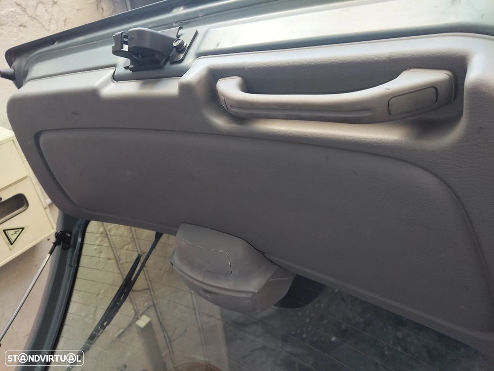 Kia Rio SW 1.3 LS - 17