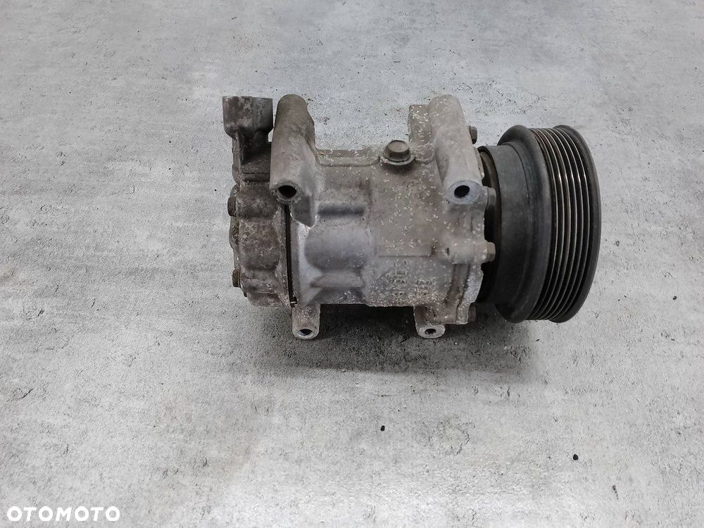POMPA, SPRĘŻARKA KLIMATYZACJI RENAULT CLIO III 200357173--B 00589910562 1.2 - 6