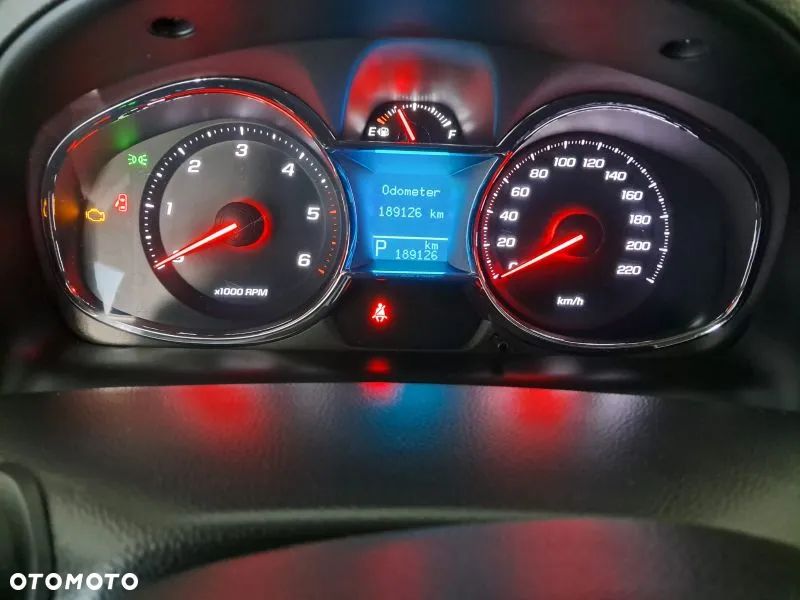 Chevrolet Captiva 2.2 d LTZ - 3