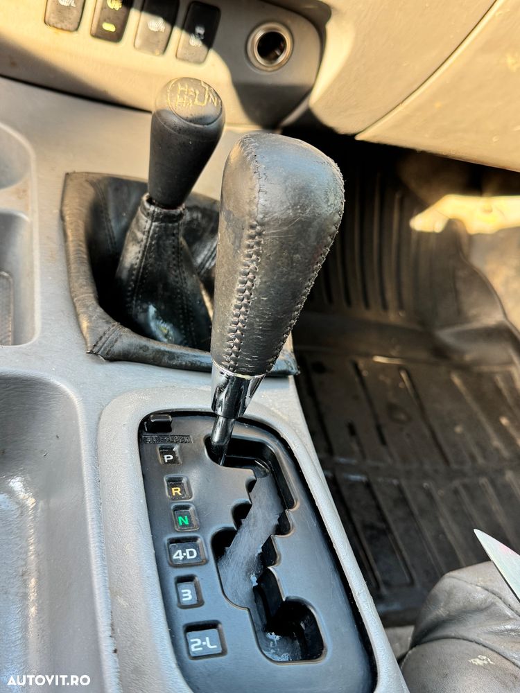 Toyota Hilux - 5