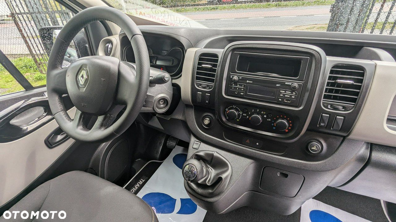Renault Trafic - 19