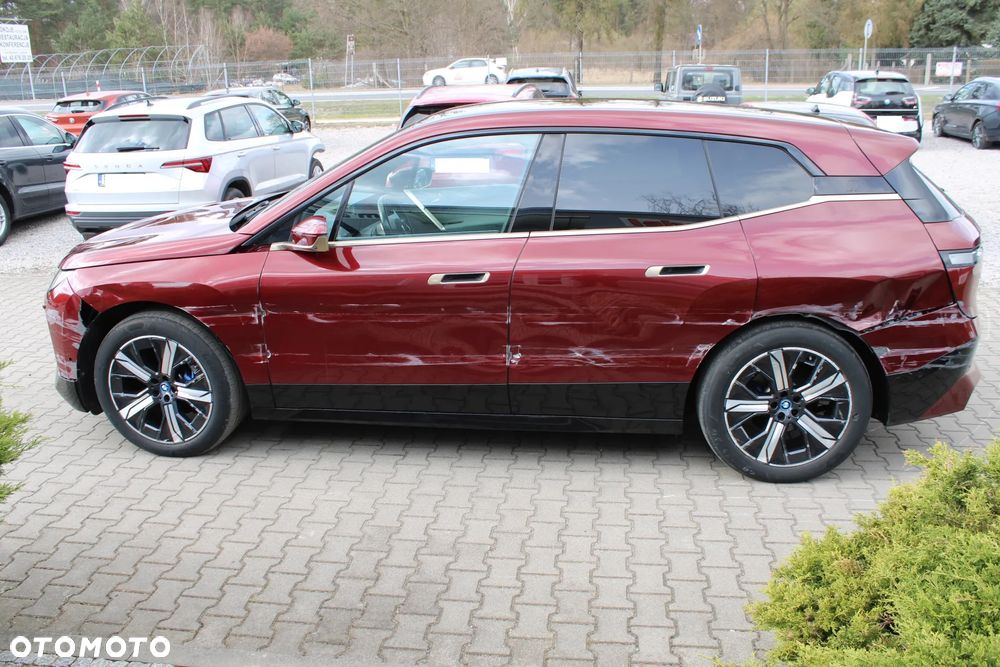 BMW iX xDrive40 76.6kWh - 8