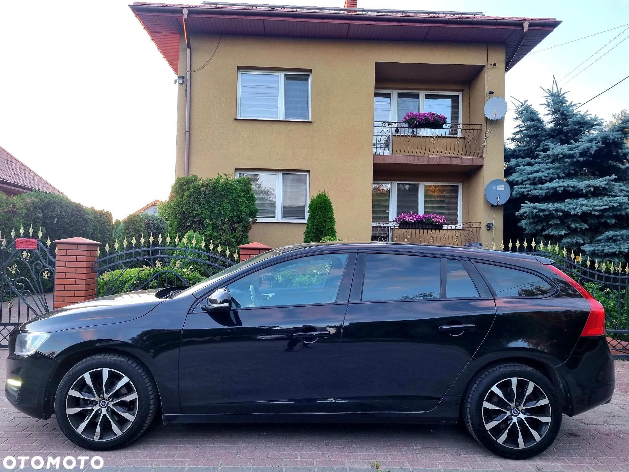 Volvo V60 D2 Drive-E Momentum - 9
