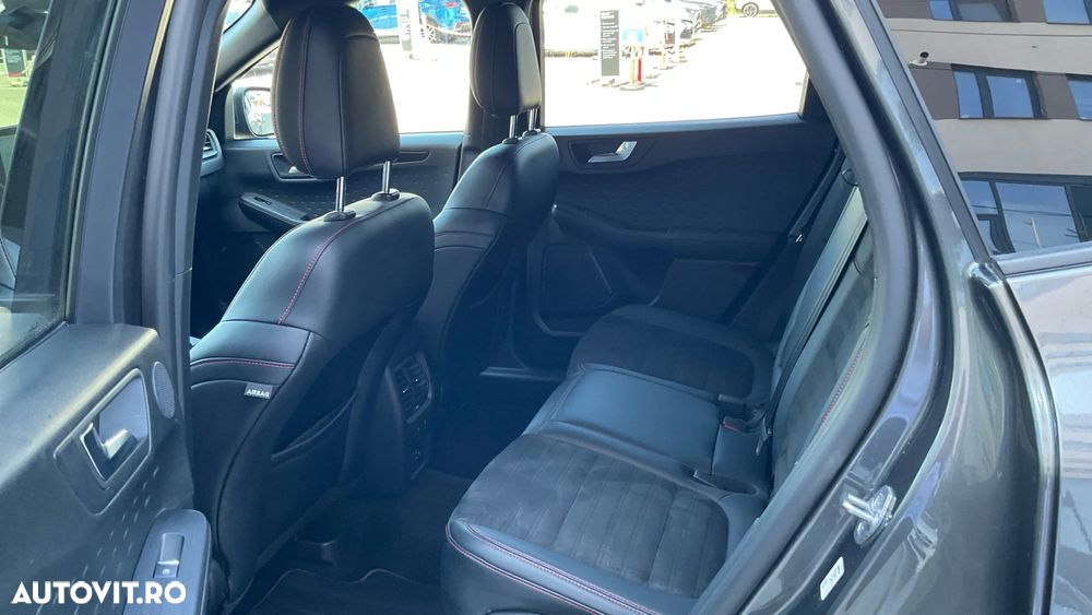 Ford Kuga - 12
