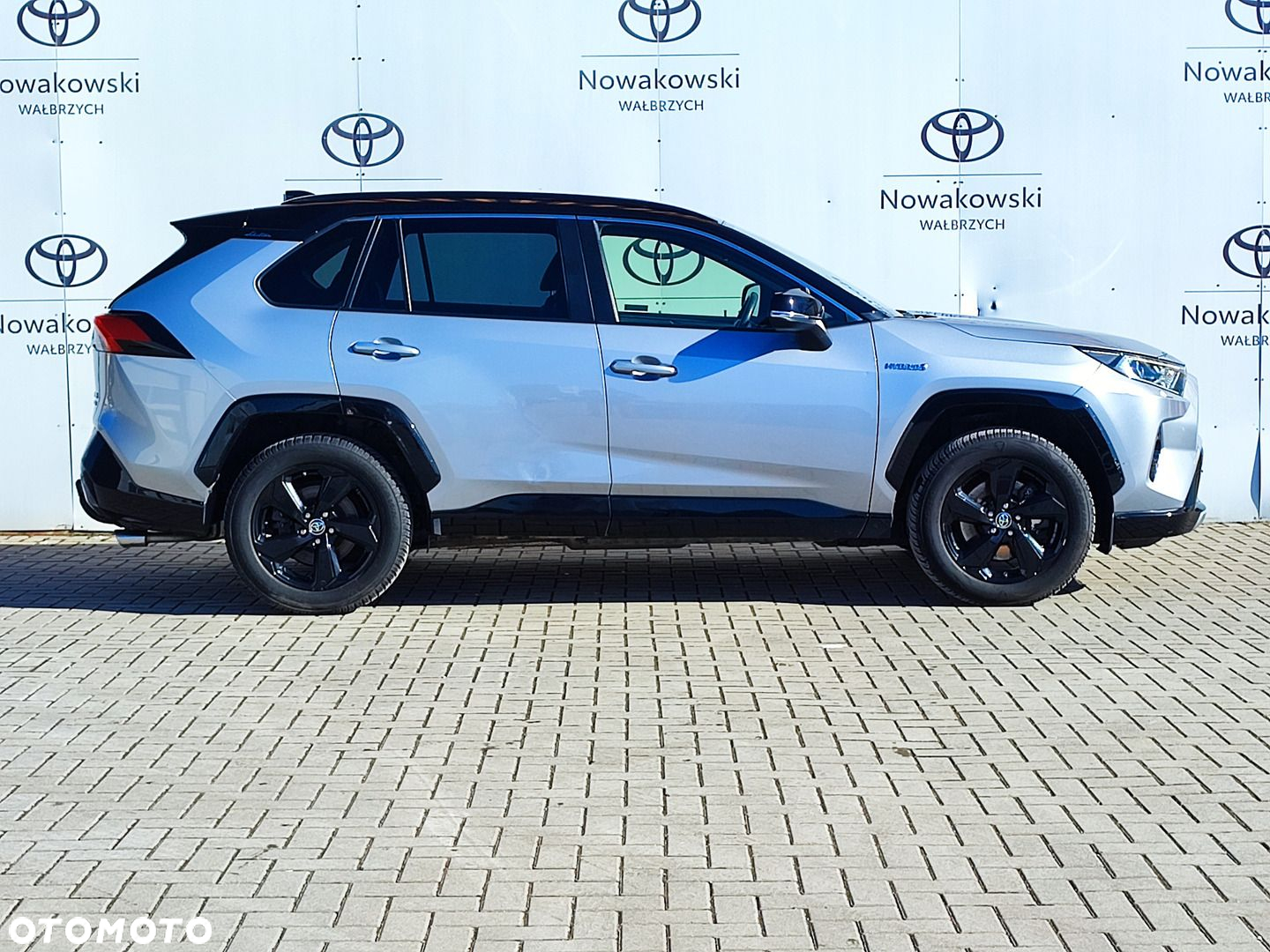 Toyota RAV4 - 5