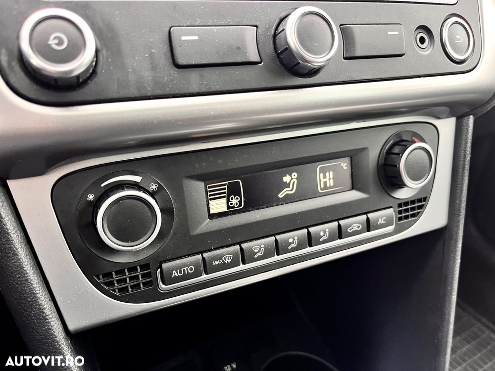 Volkswagen Polo 1.6 TDI DSG Life - 19