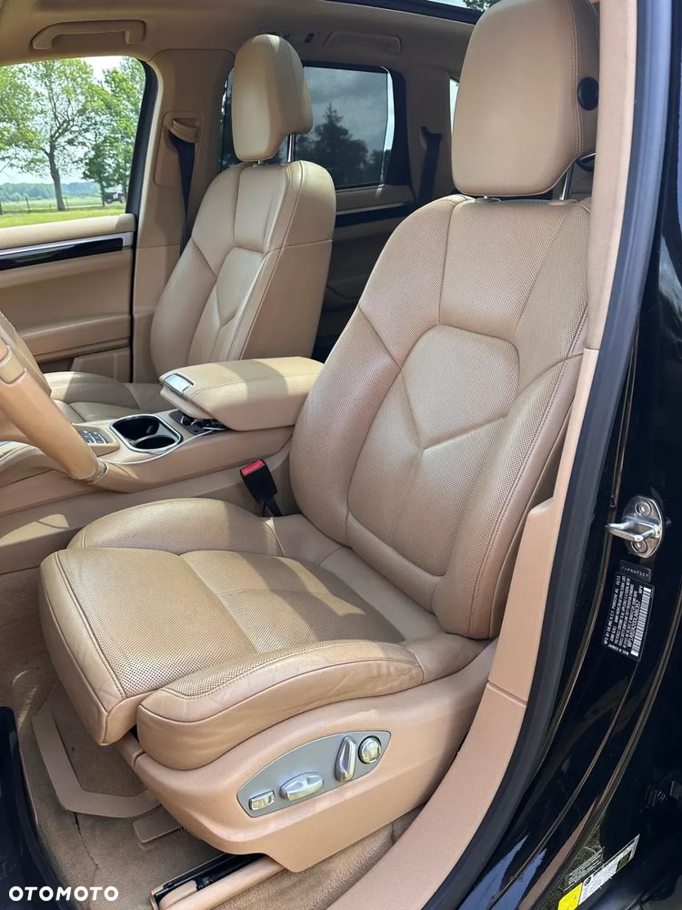 Porsche Cayenne S - 15
