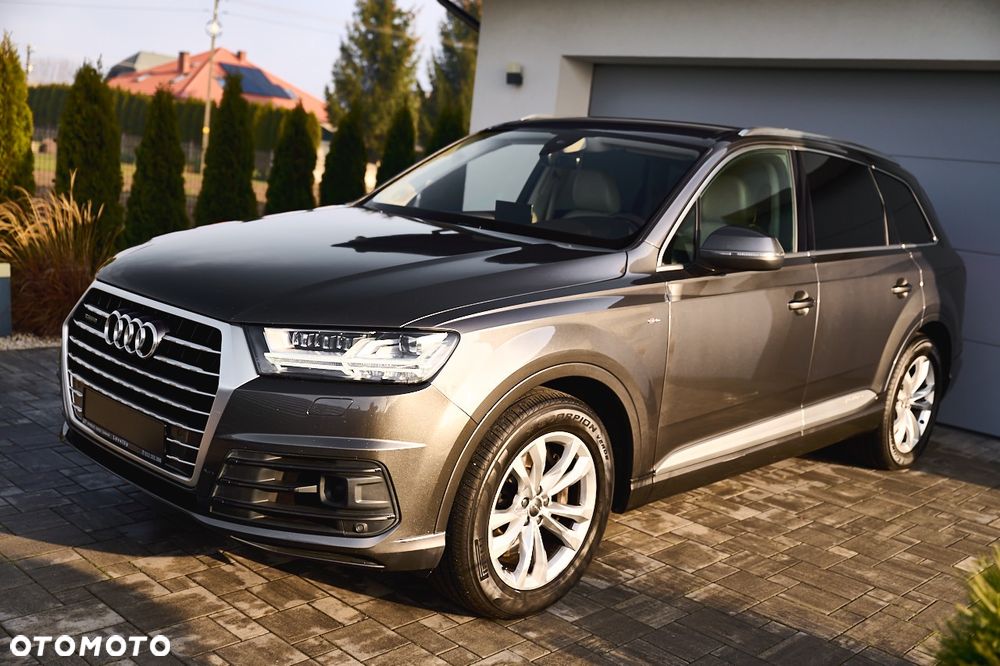 Audi Q7 - 11