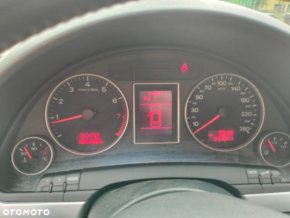 Audi A4 Avant 1.8 T - 8
