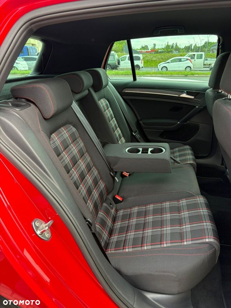 Volkswagen Golf 2.0 TSI BMT GTI Performance DSG - 35