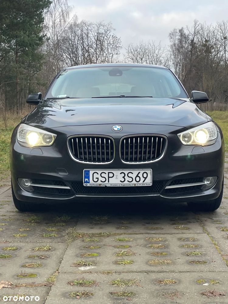BMW 5GT - 1