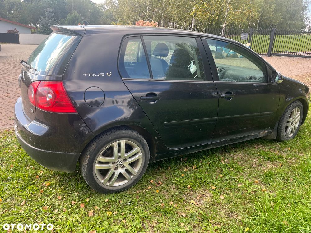Volkswagen Golf V 1.9 TDI Comfortline DSG - 4