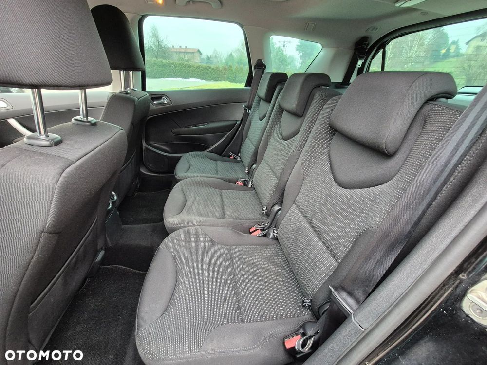 Peugeot 308 HDi FAP 140 Family - 18