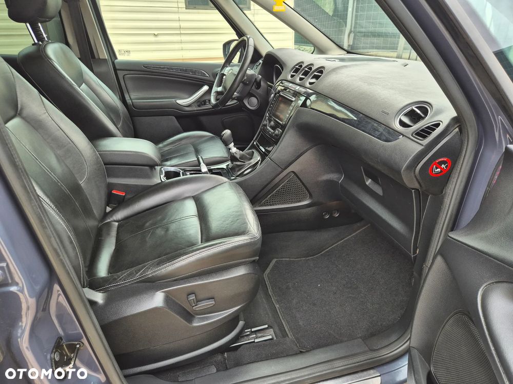 Ford Galaxy 2.0 TDCi Platinium X (Ghia) - 24