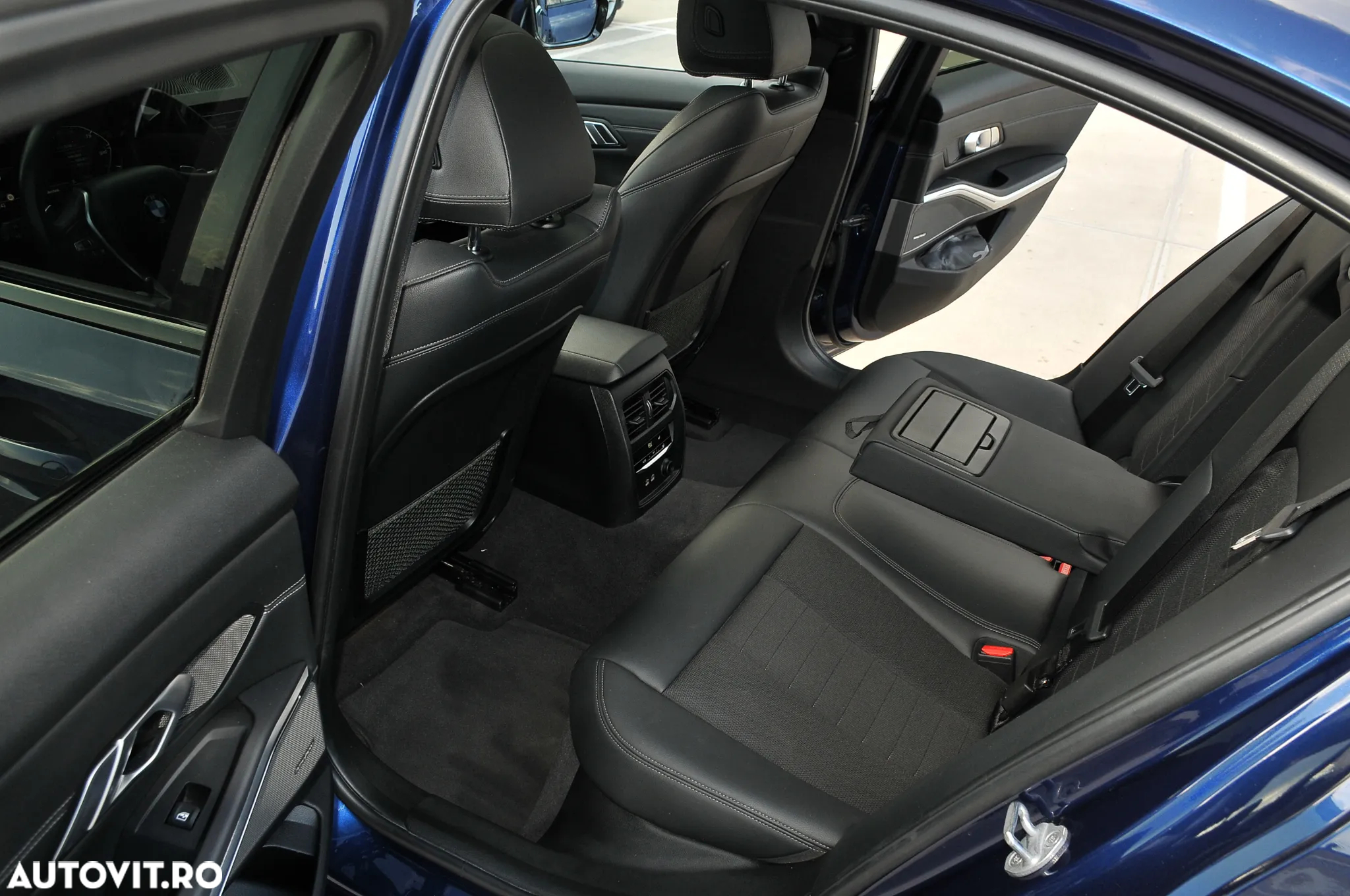 BMW Seria 3 320d xDrive AT - 4