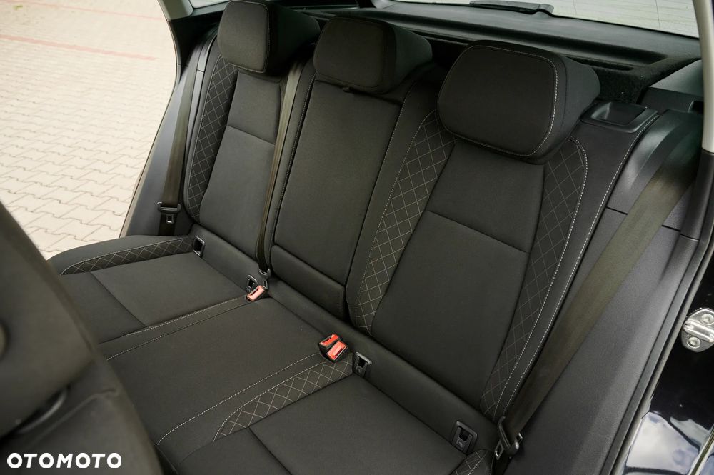 Skoda Karoq 1.6 TDI 4x2 Style DSG - 25