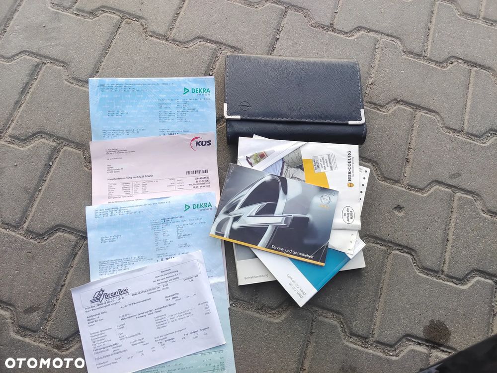 Opel Astra GTC 1.6 Edition - 26