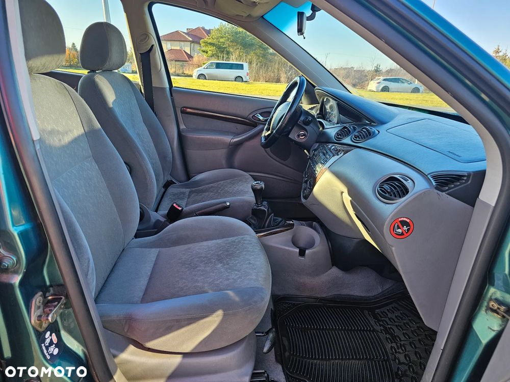 Ford Focus 1.6 Ambiente - 15