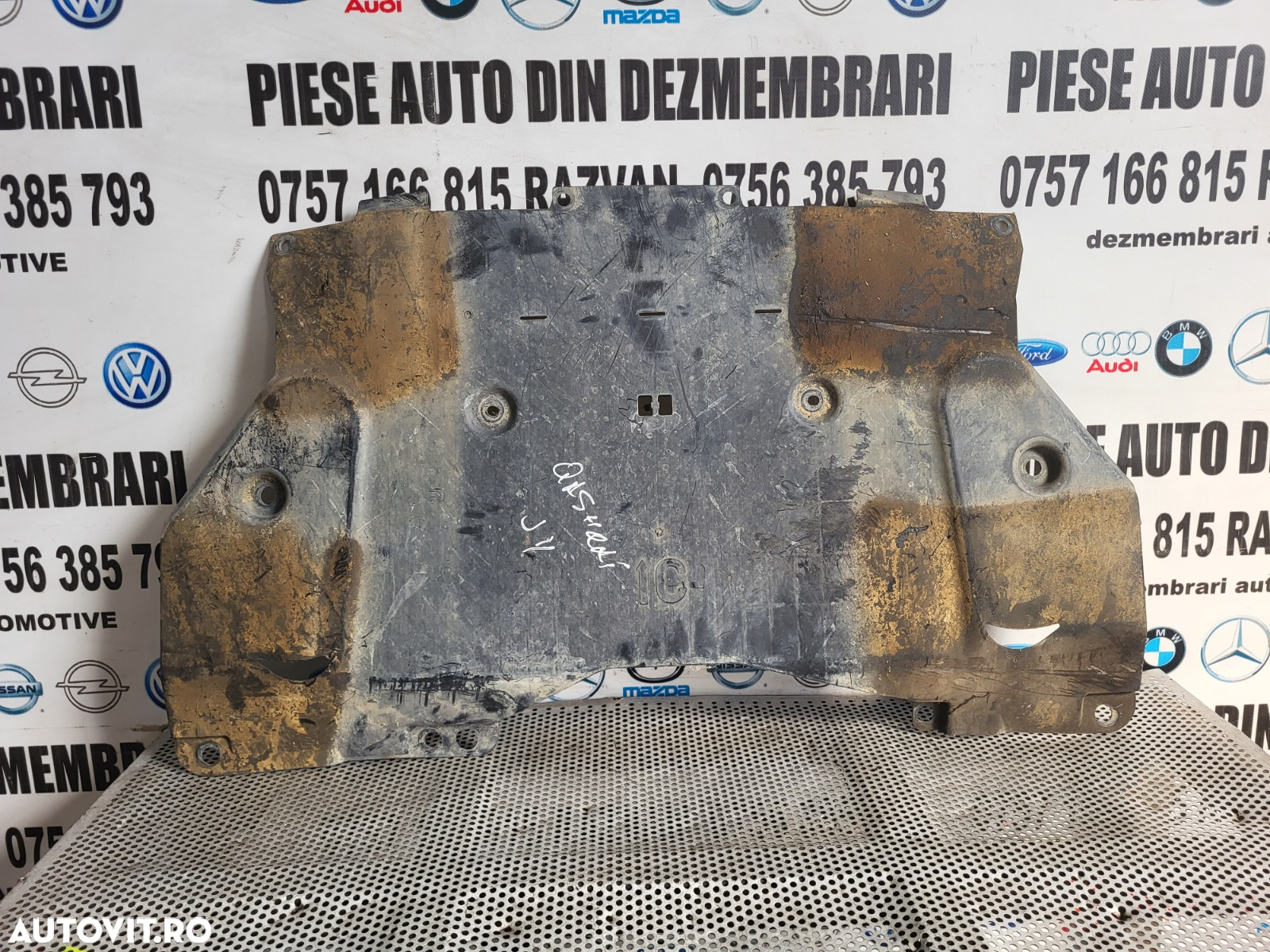 Scut Motor Cutie Viteze Nissan Qashqai J11 Facelift An 2018-2019-2020 Original Cod 758C-HV80A Dezme - 3