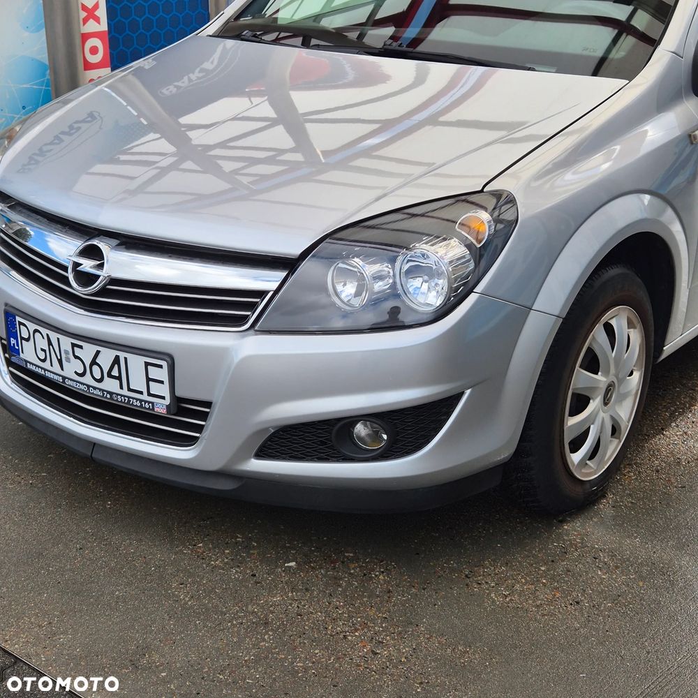Opel Astra 1.6 - 9