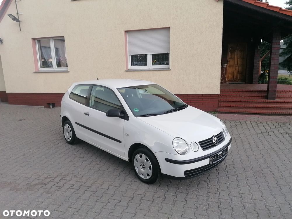 Volkswagen Polo - 1