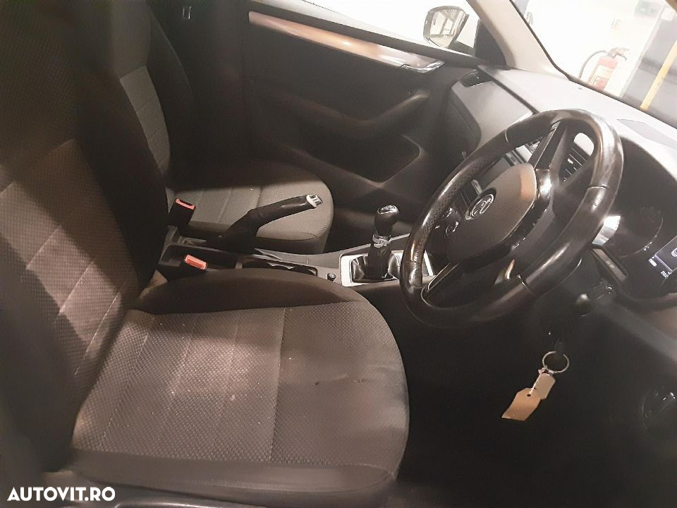 Dezmembrez Skoda Octabia III 1.6 TDI 2014 Limuzina - 4