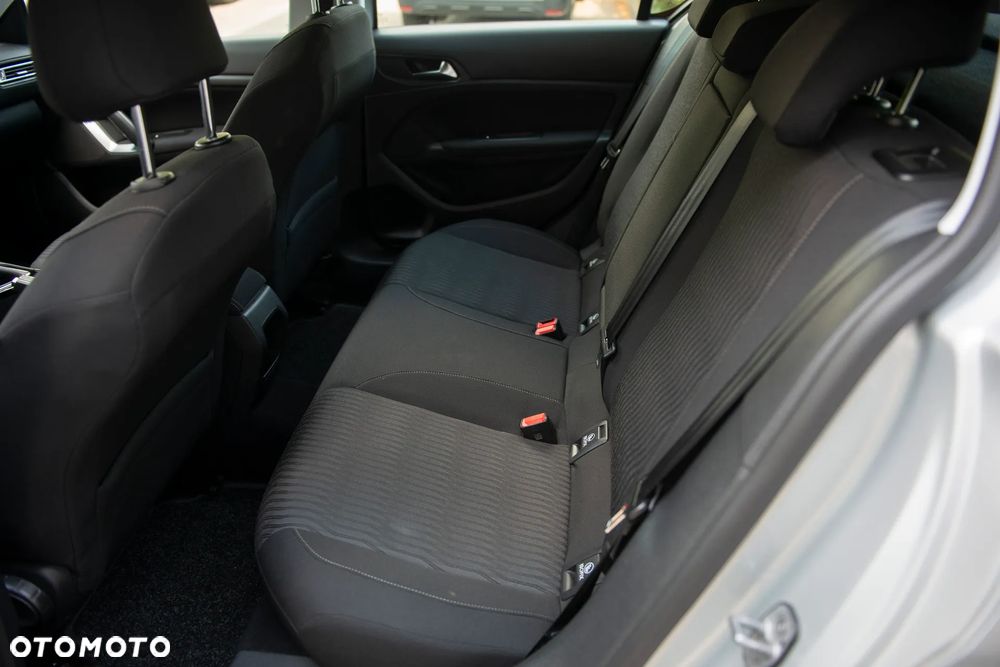 Peugeot 308 1.2 PureTech Access EU6 - 20