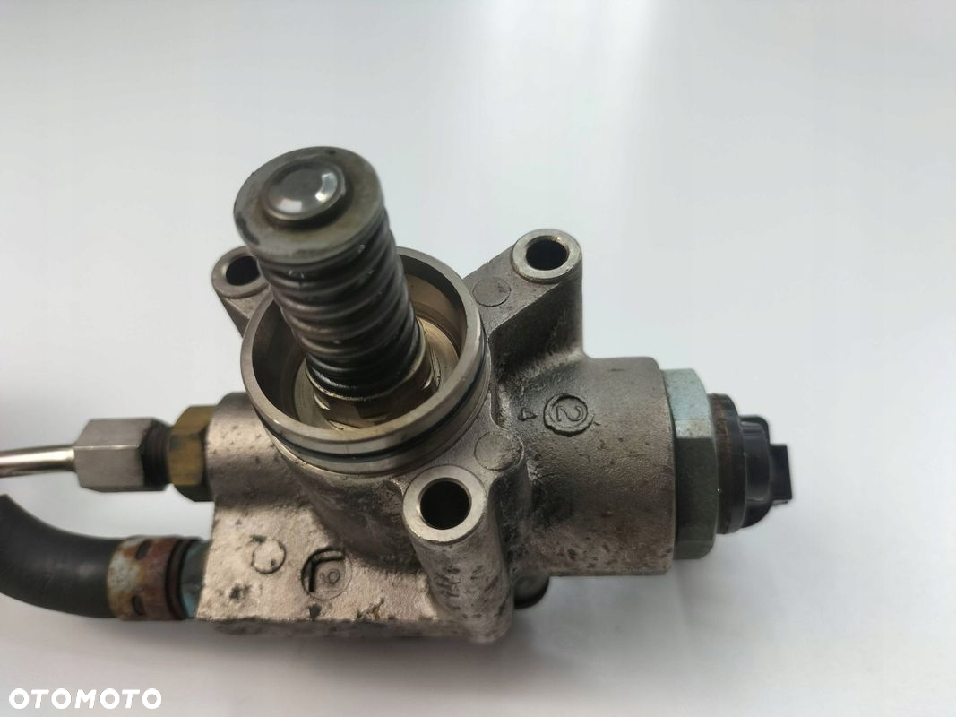 POMPA WYSOKIEGO CIŚNIENIA VW PASSAT B6 GOLF V 1.6 FSI 03C127025RF - 2