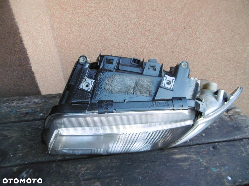 Lampa lewa Audi A3 8L HELLA EUROPA - 2
