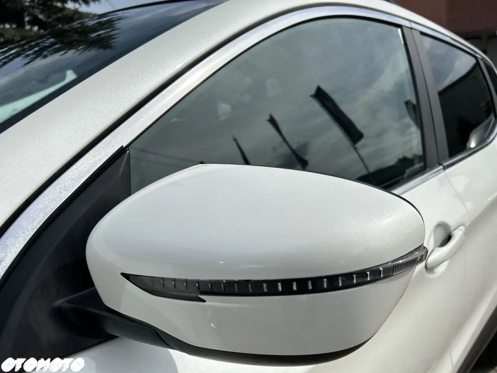 Nissan Qashqai 1.2 DIG-T N-Vision - 11