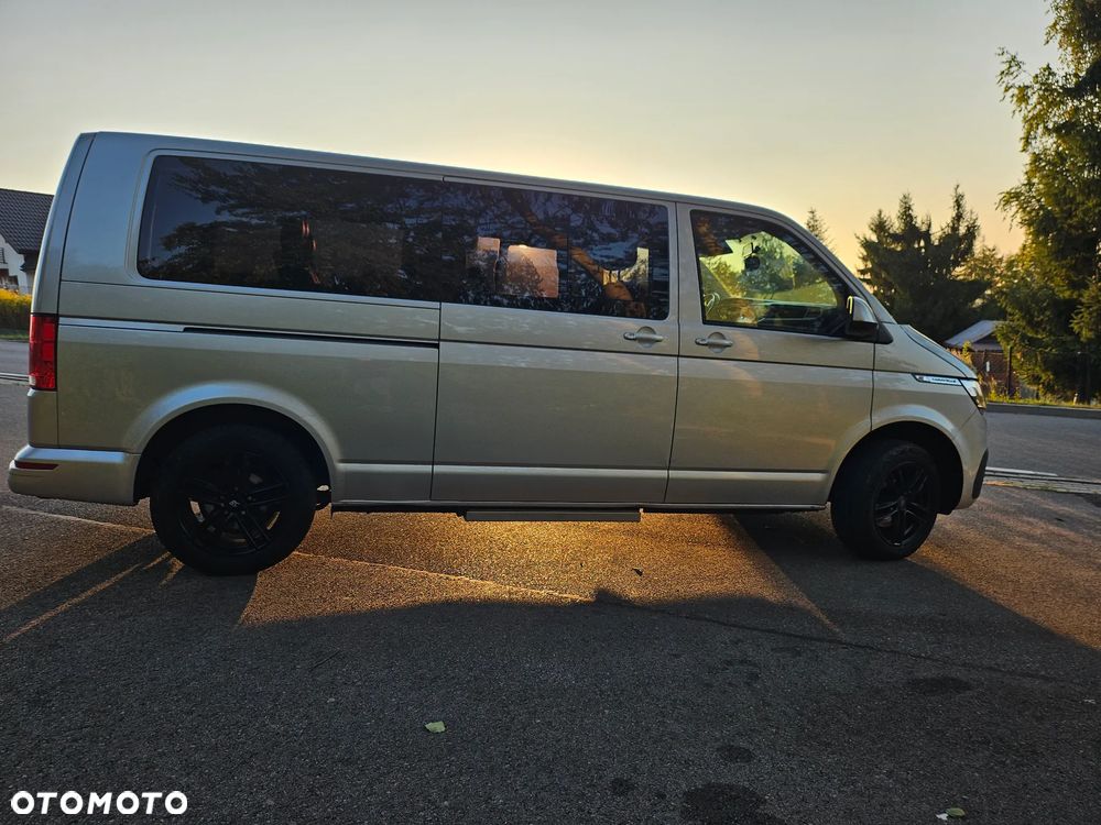 Volkswagen Caravelle 2.0 TDI L2 Highline 4Motion DSG - 2
